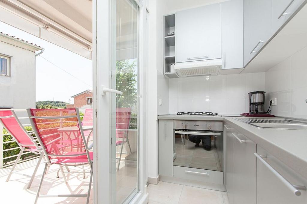 Kuvi Apartments Rovinj Kamer foto