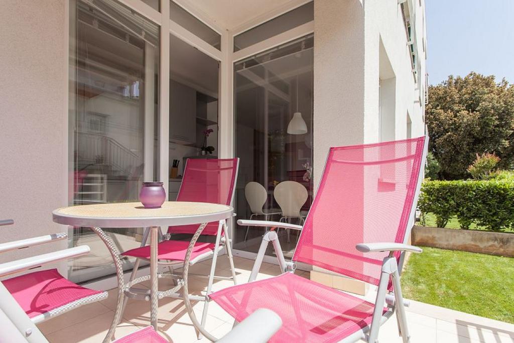 Kuvi Apartments Rovinj Kamer foto